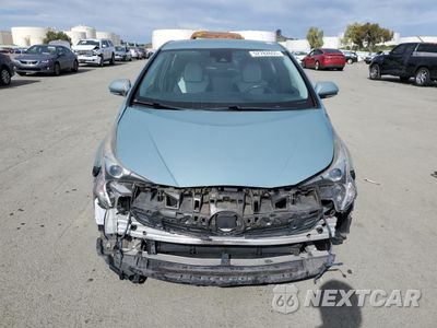 Piąte zdjęcie samochodu w środku: 2016 TOYOTA PRIUS VIN:JTDKARFU6G3007726 - miniatura