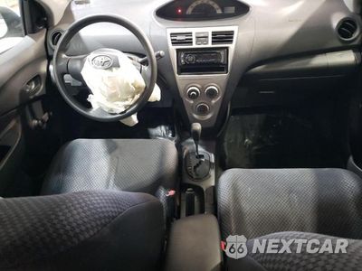 Zdjęcie 8 z 13 samochodu: 2008 TOYOTA YARIS VIN:JTDBT923681286177 - miniatura