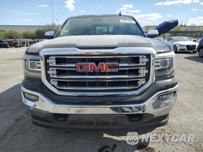 Piąte zdjęcie samochodu w środku: 2018 GMC SIERRA K1500 SLT VIN:3GTU2NEC4JG287609 - miniatura