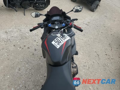 Zdjęcie 6 z 9 samochodu: 2019 HONDA CBR500 RA VIN:MLHPC6251K5000187 - miniatura