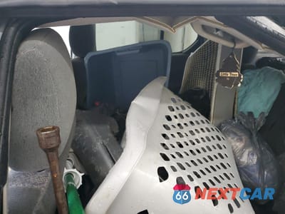 Zdjęcie 10 z 13 samochodu: 2002 ISUZU RODEO S VIN:4S2DM58W924331185 - miniatura