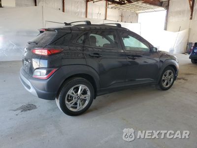 Trzecie zdjęcie samochodu z tyłu: 2023 HYUNDAI KONA SEL VIN:KM8K3CAB1PU024940 - miniatura
