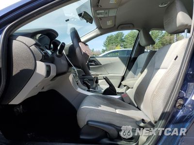 Zdjęcie 7 z 13 samochodu: 2017 HONDA ACCORD LX VIN:1HGCR2F30HA262768 - miniatura