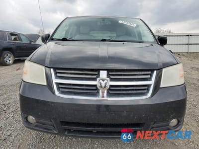 Piąte zdjęcie samochodu w środku: 2010 DODGE GRAND CARAVAN SXT VIN:2D4RN5DX3AR160431 - miniatura