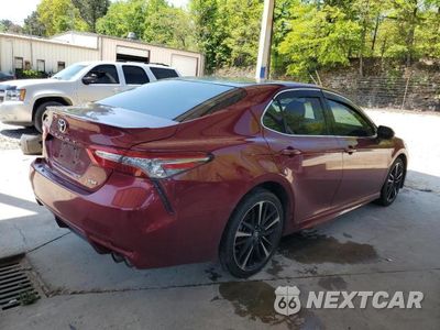 Trzecie zdjęcie samochodu z tyłu: 2018 TOYOTA CAMRY XSE VIN:4T1B61HK5JU651391 - miniatura