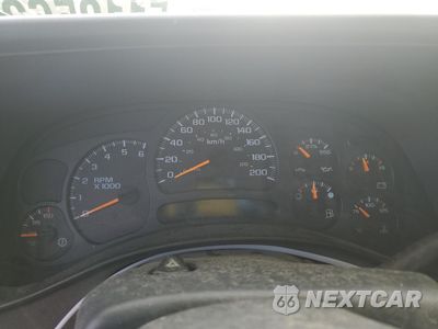 Zdjęcie 9 z 14 samochodu: 2003 CHEVROLET SILVERADO K2500 HEAVY DUTY VIN:1GCHK231X3F184328 - miniatura