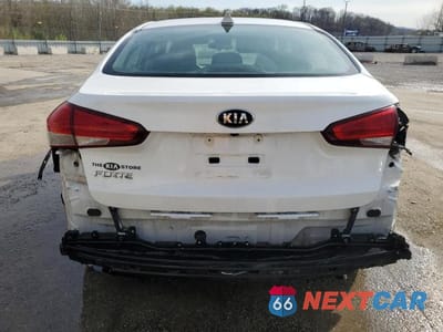 Zdjęcie 6 z 13 samochodu: 2018 KIA FORTE LX VIN:3KPFL4A70JE273887 - miniatura