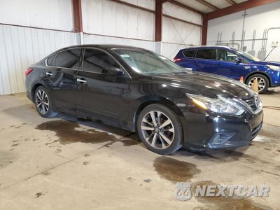 Czwarte zdjęcie samochodu z boku: 2016 NISSAN ALTIMA 2.5 VIN:1N4AL3AP8GC263344 - miniatura