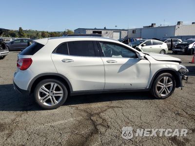 Trzecie zdjęcie samochodu z tyłu: 2016 MERCEDES-BENZ GLA 250 VIN:WDCTG4EB0GJ208338 - miniatura