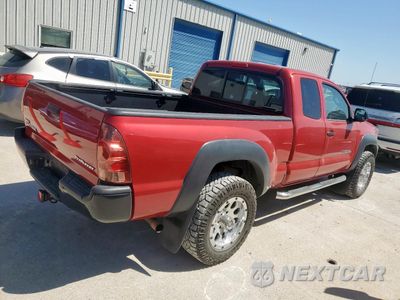 Trzecie zdjęcie samochodu z tyłu: 2014 TOYOTA TACOMA PRERUNNER ACCESS CAB VIN:5TFTX4GN6EX036775 - miniatura