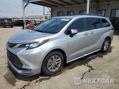 2023 TOYOTA SIENNA XLE 5TDYRKEC8PS145074 - główne zdjęcie licytacji z USA - miniatura