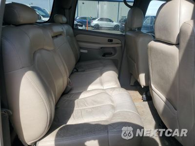 Zdjęcie 11 z 16 samochodu: 2001 CHEVROLET SUBURBAN K2500 VIN:3GNGK26G21G154187 - miniatura