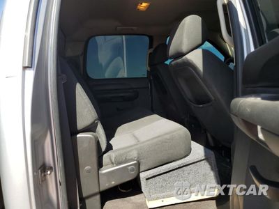 Zdjęcie 10 z 15 samochodu: 2013 GMC SIERRA K2500 SLE VIN:1GT120C85DF116247 - miniatura