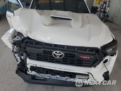 Zdjęcie 11 z 12 samochodu: 2024 TOYOTA TACOMA DOUBLE CAB VIN:3TYKB5FN9RT012164 - miniatura