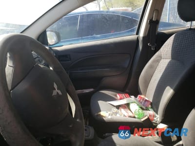 Zdjęcie 8 z 12 samochodu: 2015 MITSUBISHI MIRAGE DE VIN:ML32A3HJXFH038689 - miniatura