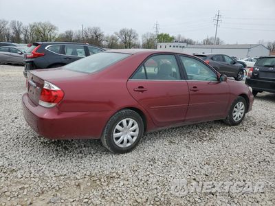 Trzecie zdjęcie samochodu z tyłu: 2005 TOYOTA CAMRY LE VIN:4T1BE32K45U398478 - miniatura