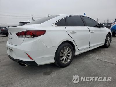 Trzecie zdjęcie samochodu z tyłu: 2019 HYUNDAI SONATA SE VIN:5NPE24AFXKH817699 - miniatura