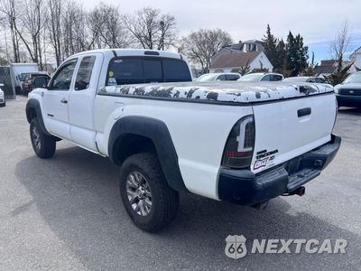 Trzecie zdjęcie samochodu z tyłu: 2015 TOYOTA TACOMA ACC VIN:5TFUX4EN1FX033789 - miniatura