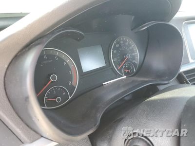 Zdjęcie 9 z 12 samochodu: 2019 KIA OPTIMA LX VIN:5XXGT4L3XKG341748 - miniatura