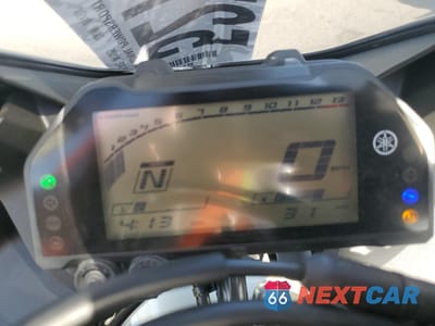 Zdjęcie 7 z 10 samochodu: 2024 YAMAHA YZFR3 A VIN:MH3RH18Y2RK014534 - miniatura