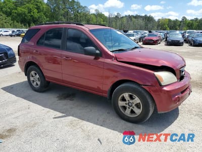 Czwarte zdjęcie samochodu z boku: 2004 KIA SORENTO EX VIN:KNDJD733145215693 - miniatura