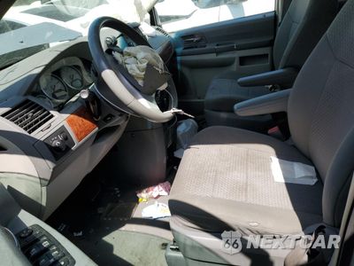 Zdjęcie 7 z 14 samochodu: 2008 CHRYSLER TOWN & COUNTRY LX VIN:2A8HR44H38R625888 - miniatura