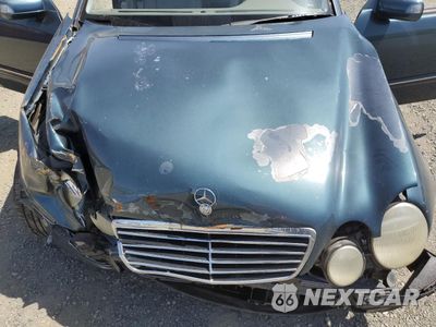Zdjęcie 12 z 14 samochodu: 2000 MERCEDES-BENZ E 320 VIN:WDBJF65J1YB151080 - miniatura