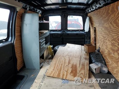 Zdjęcie 10 z 13 samochodu: 2009 GMC SAVANA G3500 VIN:1GTHG35C691130231 - miniatura