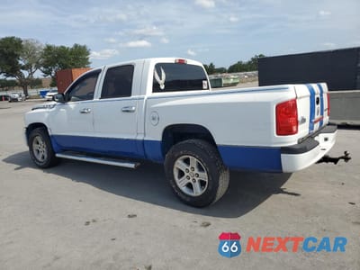 Drugie zdjęcie samochodu z przodu: 2011 DODGE DAKOTA SLT VIN:1D7RE3GK6BS564198 - miniatura