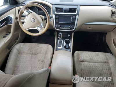 Zdjęcie 8 z 15 samochodu: 2018 NISSAN ALTIMA 2.5 VIN:1N4AL3AP1JC132425 - miniatura