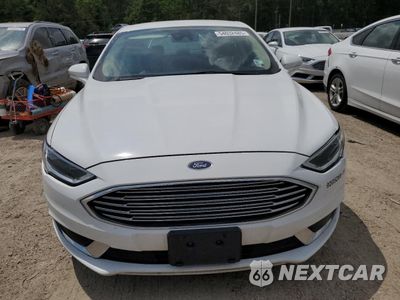 Piąte zdjęcie samochodu w środku: 2018 FORD FUSION SE HYBRID VIN:3FA6P0LU9JR118804 - miniatura