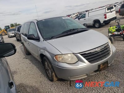 Czwarte zdjęcie samochodu z boku: 2007 CHRYSLER TOWN & COUNTRY LX VIN:2A4GP44R07R157614 - miniatura