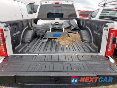 Zdjęcie 10 z 14 samochodu: 2023 FORD F350 SUPER DUTY VIN:1FT8W3DT0PED51429 - miniatura