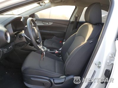 Zdjęcie 7 z 13 samochodu: 2021 KIA FORTE FE VIN:3KPF24AD6ME389057 - miniatura