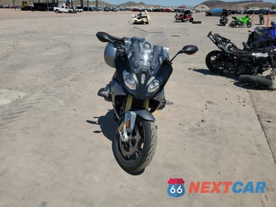 Drugie zdjęcie samochodu z przodu: 2016 BMW R1200 RS VIN:WB10A1503GZ378747 - miniatura