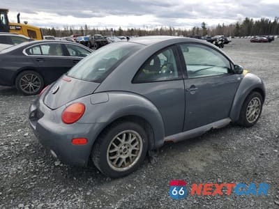 Trzecie zdjęcie samochodu z tyłu: 2002 VOLKSWAGEN NEW BEETLE GLS VIN:3VWCB21C62M416966 - miniatura