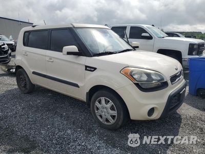 Czwarte zdjęcie samochodu z boku: 2013 KIA SOUL VIN:KNDJT2A56D7555050 - miniatura