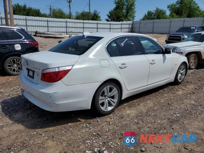 Trzecie zdjęcie samochodu z tyłu: 2009 BMW 528 I VIN:WBANU53579C120532 - miniatura