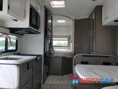 Zdjęcie 6 z 10 samochodu: 2025 FORD ECONOLINE E350 SUPER DUTY CUTAWAY VAN VIN:1FDWE3FN1SDD25182 - miniatura