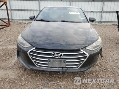 Piąte zdjęcie samochodu w środku: 2017 HYUNDAI ELANTRA SE VIN:5NPD84LFXHH006890 - miniatura