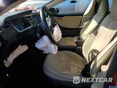 Zdjęcie 7 z 13 samochodu: 2013 TESLA MODEL S VIN:5YJSA1DP3DFP09905 - miniatura