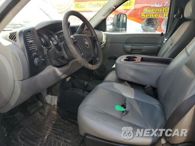 Zdjęcie 7 z 13 samochodu: 2007 CHEVROLET SILVERADO K3500 VIN:1GBJK34K37E560527 - miniatura