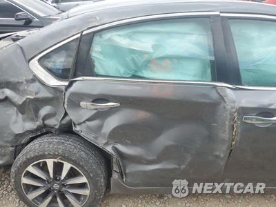 Zdjęcie 10 z 12 samochodu: 2017 NISS ALTIMA 2.5 VIN:1N4AL3AP9HC222156 - miniatura
