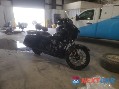 2018 HARLEY-DAVIDSON FLHXS STREET GLIDE SPECIAL 1HD1KRC13JB681136 - główne zdjęcie licytacji z USA - miniatura