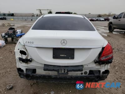 Zdjęcie 6 z 12 samochodu: 2015 MERCEDES-BENZ C 300 VIN:55SWF4JB6FU050863 - miniatura