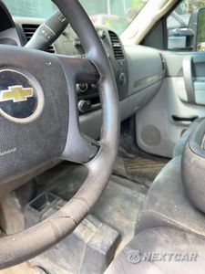 Zdjęcie 6 z 10 samochodu: 2011 CHEVROLET SILVERADO K3500 VIN:1GB3KZCL0BF203928 - miniatura