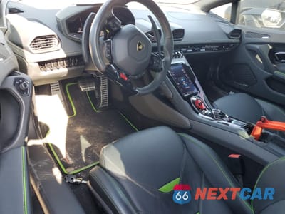 Zdjęcie 8 z 15 samochodu: 2020 LAMBORGHINI HURACAN EVO VIN:ZHWUF4ZF7LLA12545 - miniatura