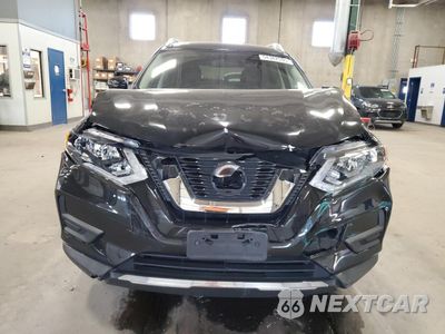 Piąte zdjęcie samochodu w środku: 2018 NISSAN ROGUE S VIN:KNMAT2MV9JP613451 - miniatura