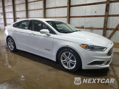 Czwarte zdjęcie samochodu z boku: 2018 FORD FUSION SE HYBRID VIN:3FA6P0LU4JR281926 - miniatura