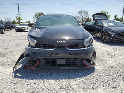 Piąte zdjęcie samochodu w środku: 2024 KIA FORTE GT LINE VIN:3KPF54AD6RE797380 - miniatura